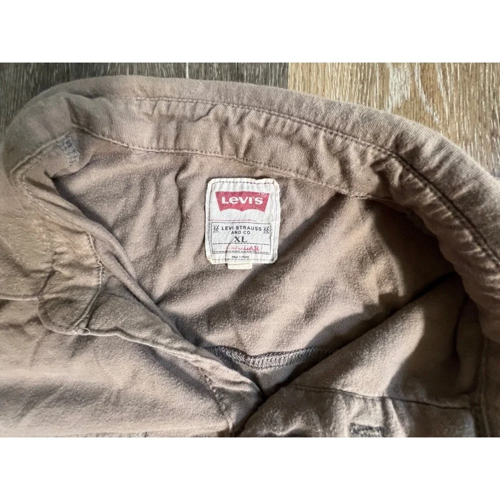 Levi's Henley Shirt Mens XL Brown Long Sleeve Dual‎ Pocket Utility Casual